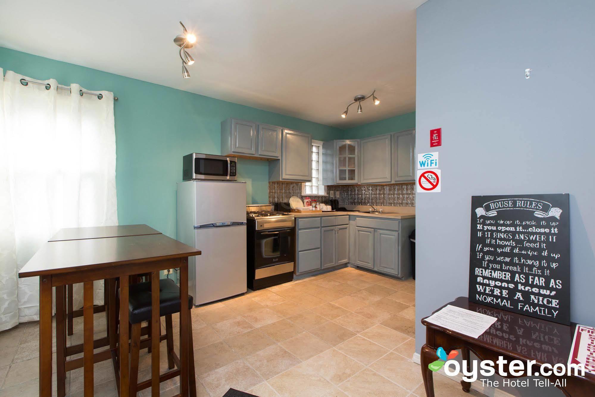 Jfk Bed And Breakfast Guesthouse Ню Йорк Екстериор снимка